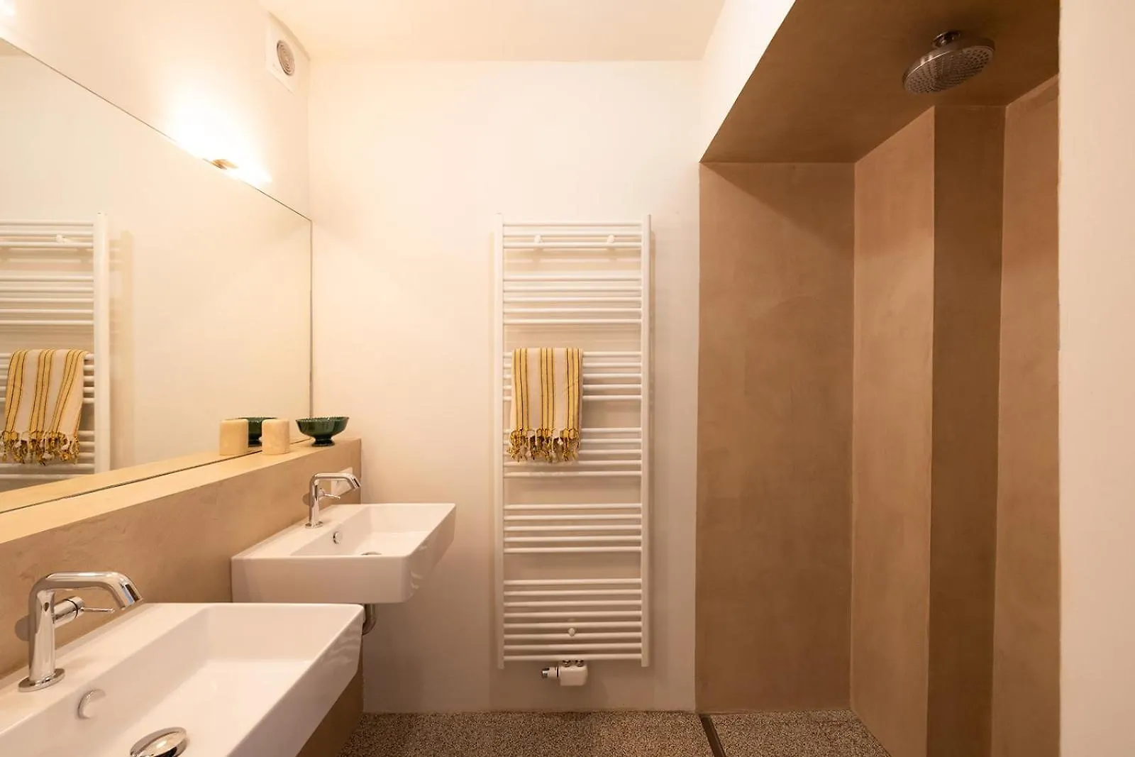 شقة Zonnig & Funky Appartement Vlakbij Het Strand أوستيند